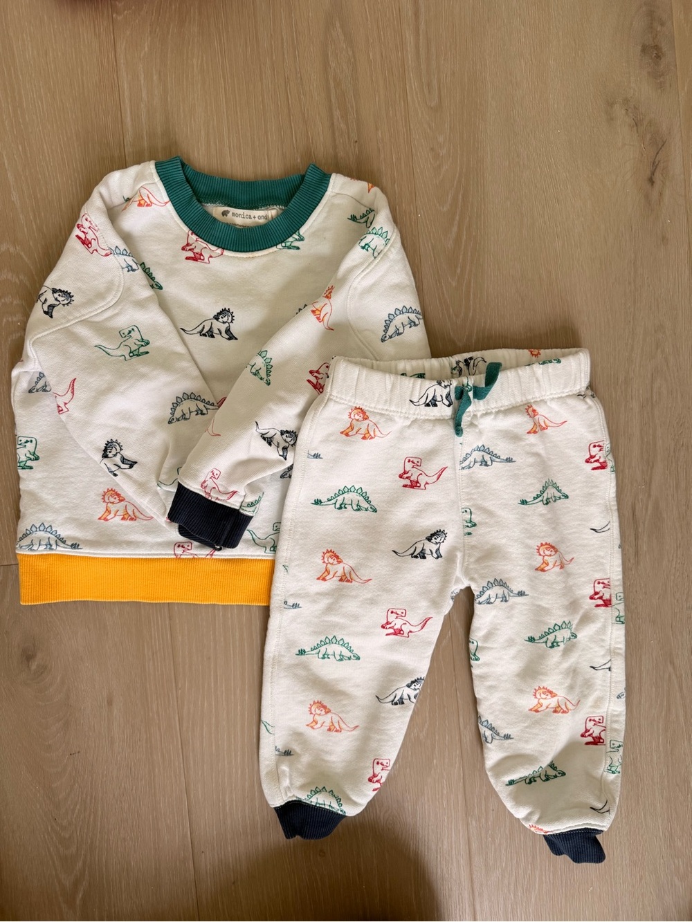 Toddler Boy 2T Monica and Andy White Dino Print Set with Teal Trim